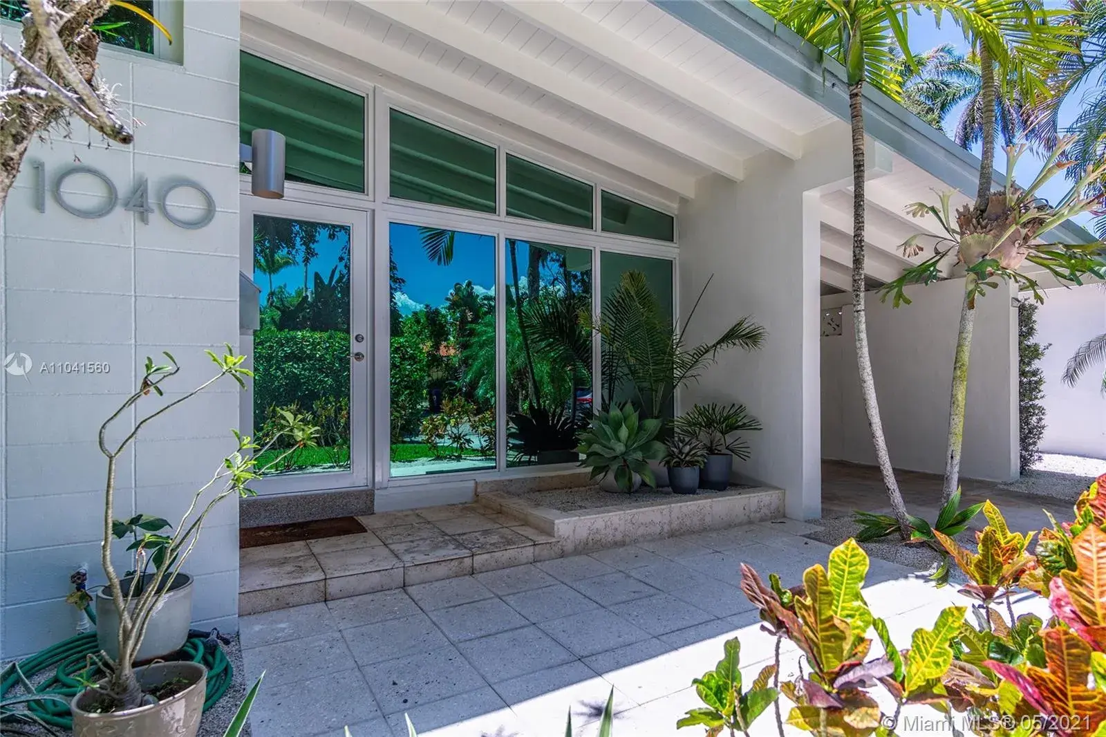 1040 NE 85th St, Miami FL 33138 photo 3