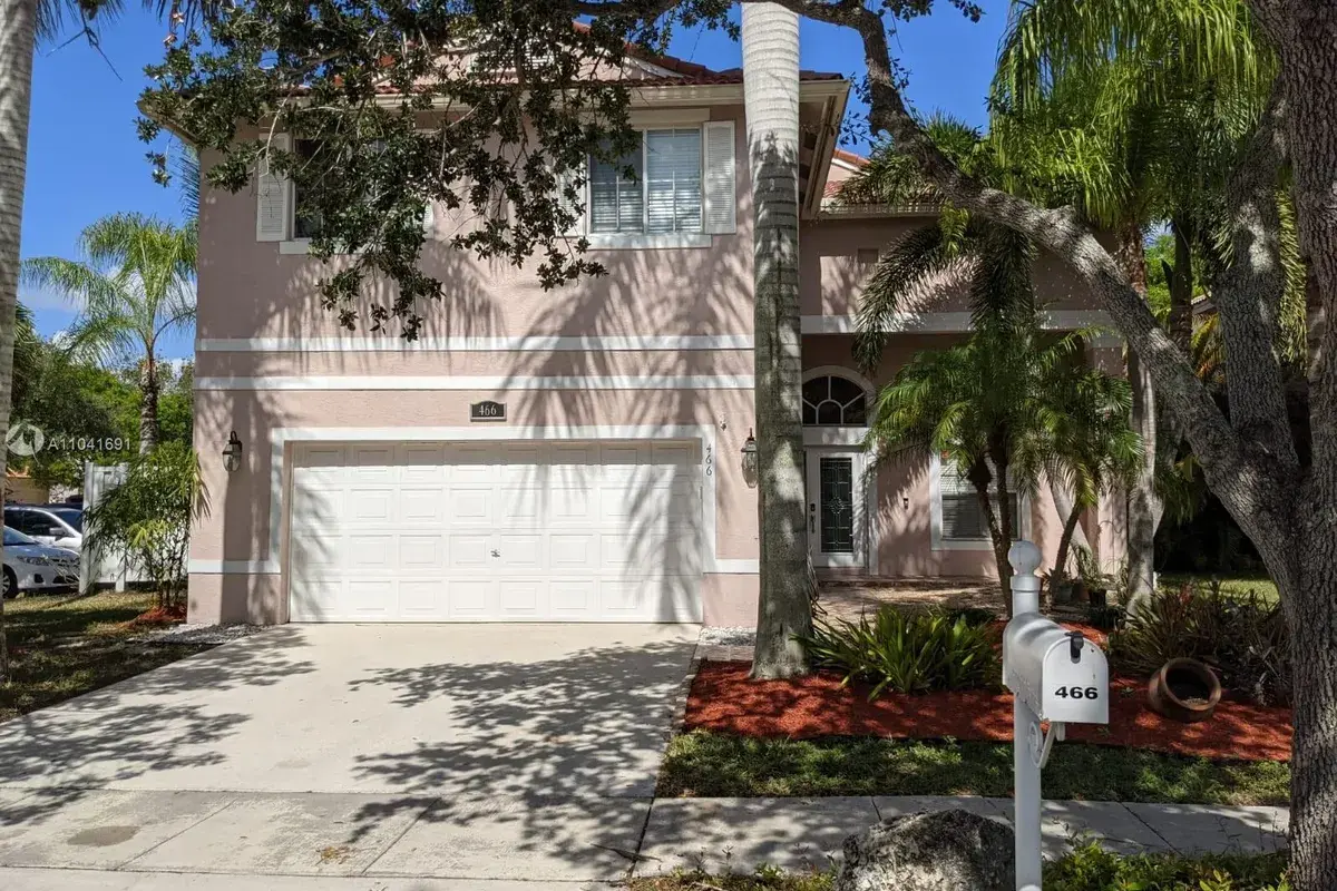 466 SW 191st Ter, Pembroke Pines FL 33029