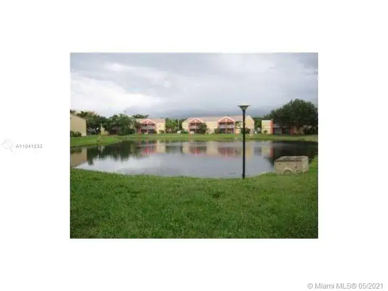 2541 NW 56th Ave # 19, Lauderhill FL 33313 photo 4