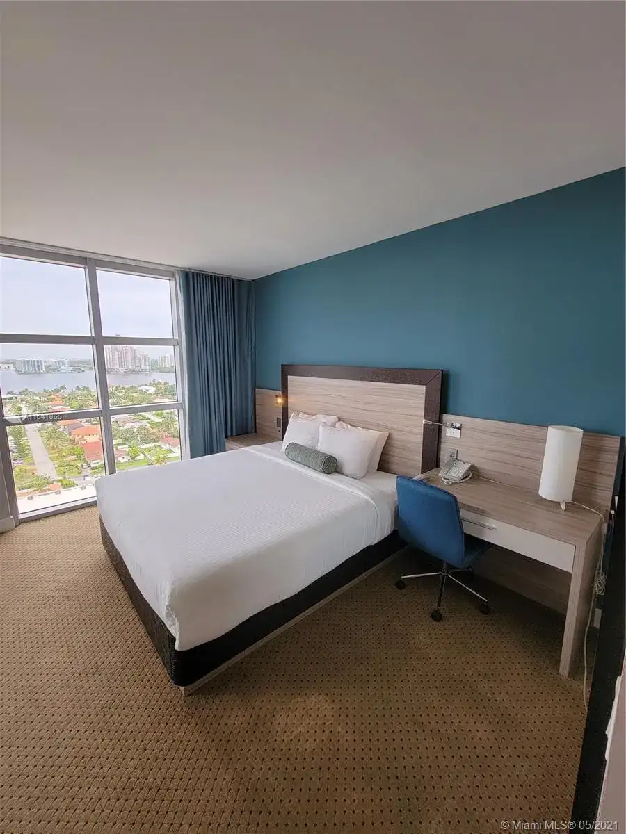 18683 Collins Ave # 1808, Sunny Isles Beach FL 33160 photo 4