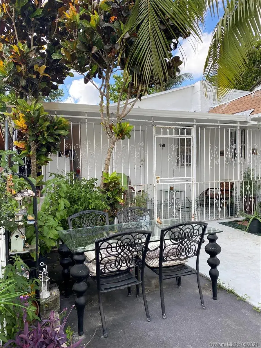 60 NW 60th St, Miami FL 33127