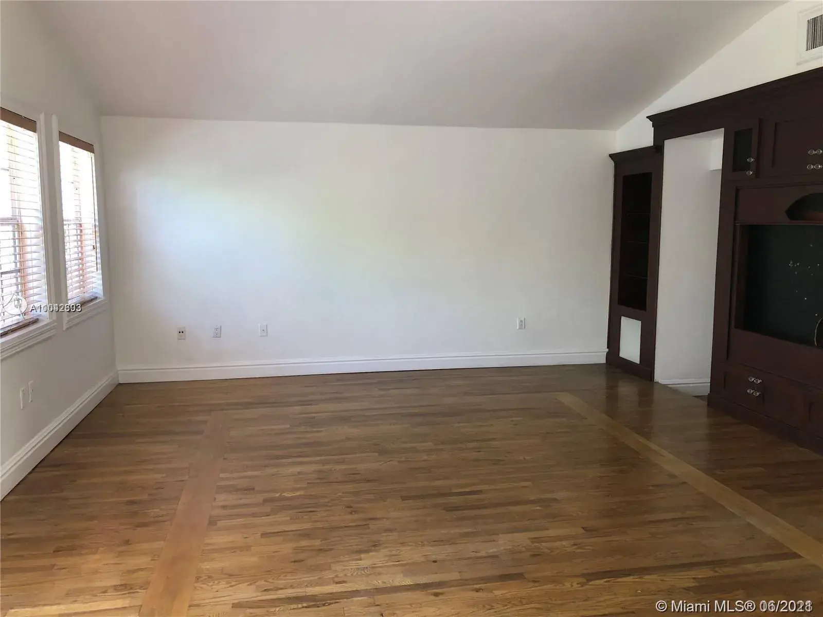 8926 Emerson Ave, Surfside FL 33154