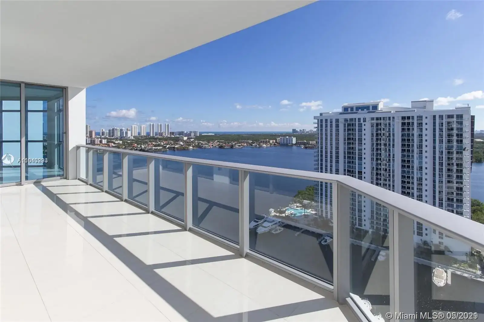 17301 Biscayne Blvd # 2301, North Miami Beach FL 33160 photo 2
