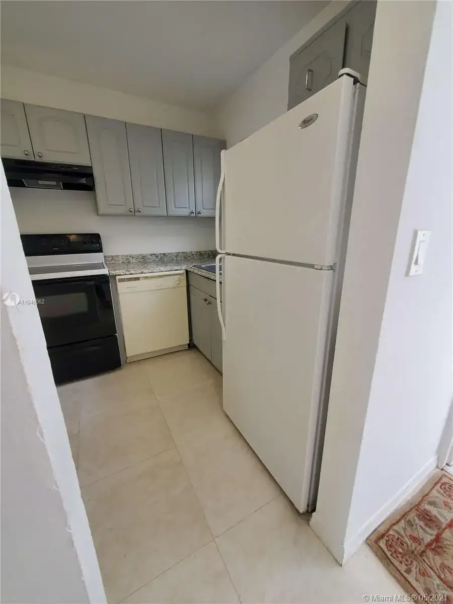 7502 NW 30th Pl # 417, Sunrise FL 33313 photo 5