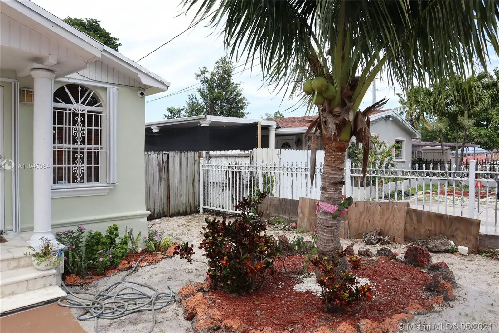 1337 NW 26th St, Miami FL 33142 photo 4