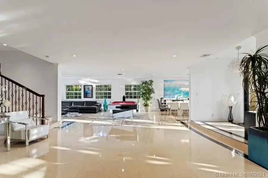 431 Layne Blvd, Hallandale Beach FL 33009 photo 5