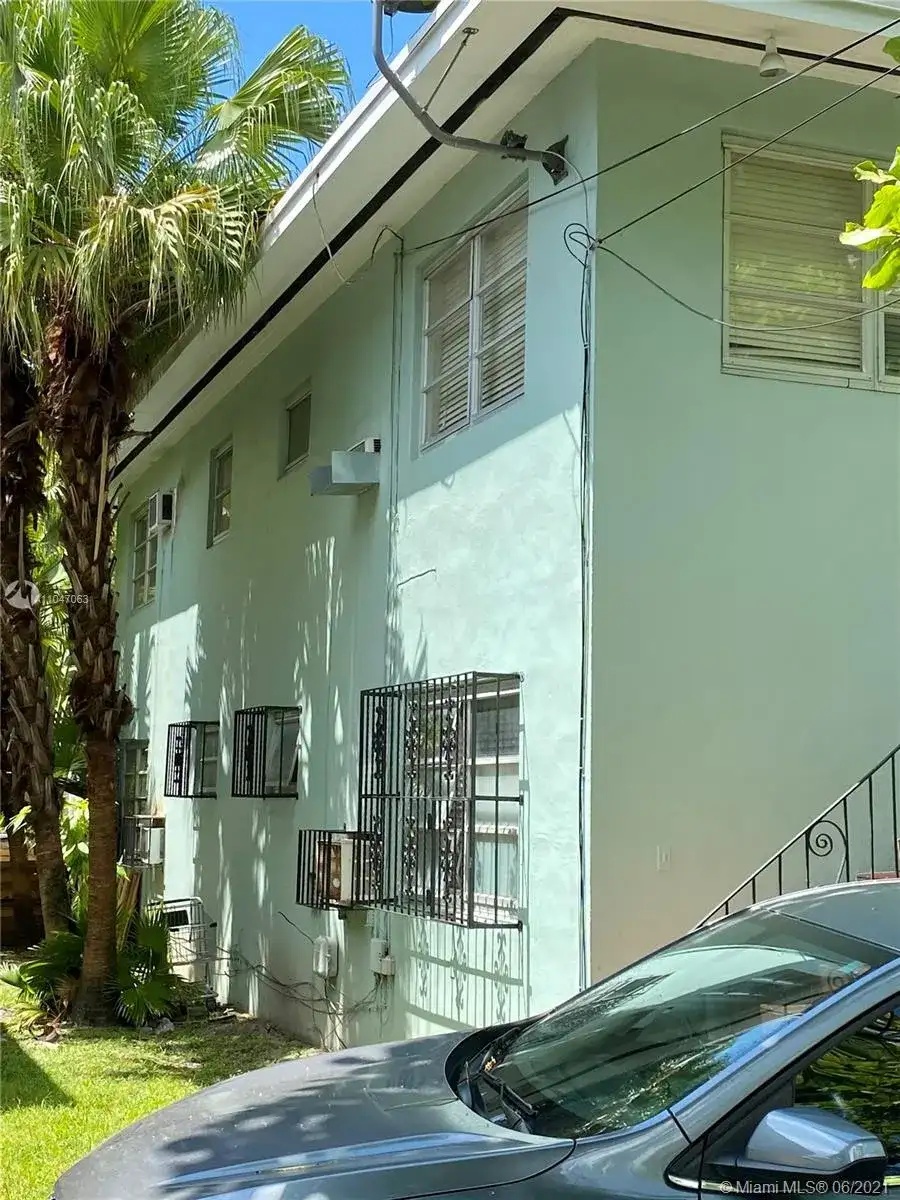 2655 SW 24th Ave, Miami FL 33133 photo 3