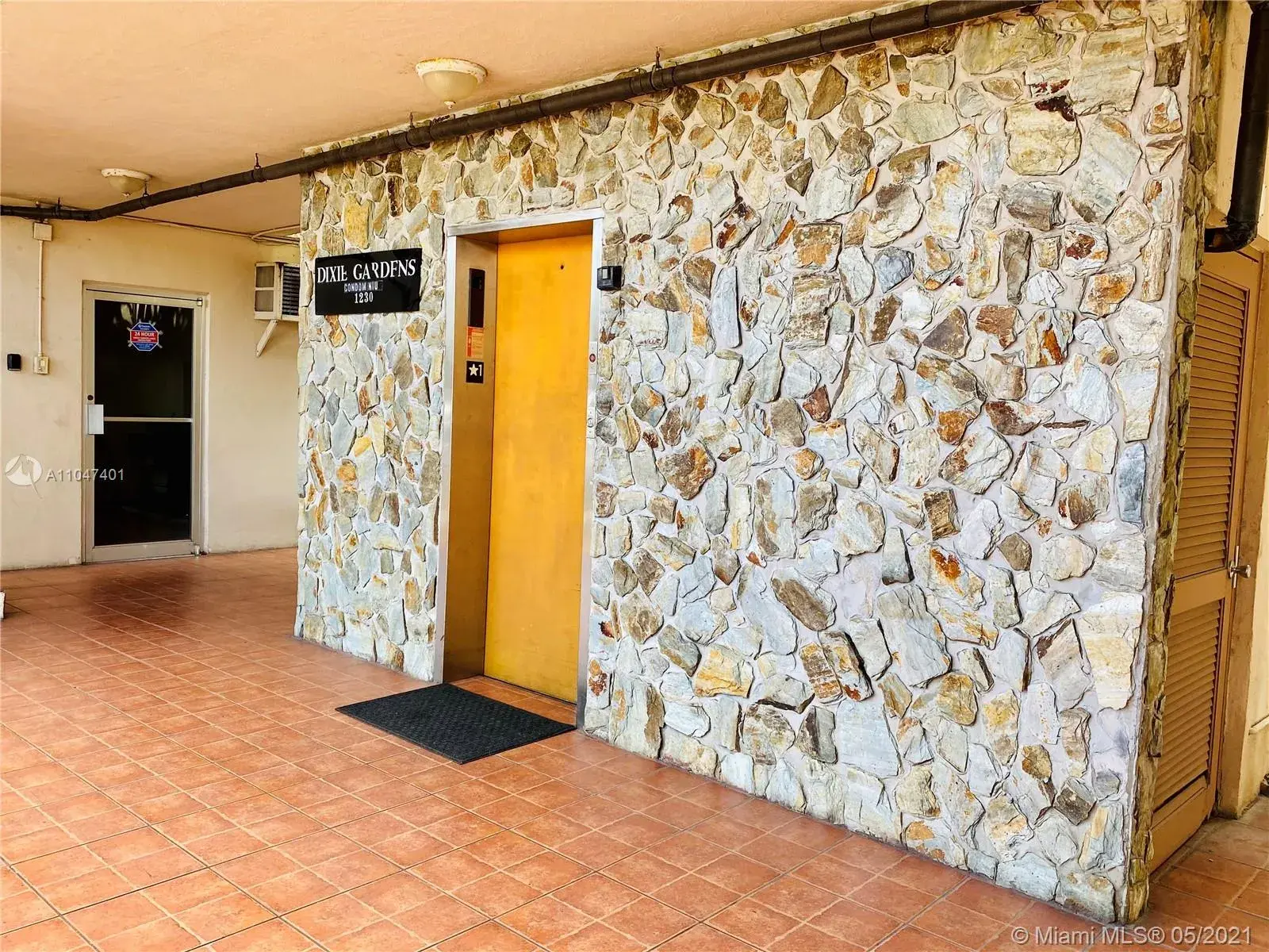 1230 NE 139th St # 304, North Miami FL 33161