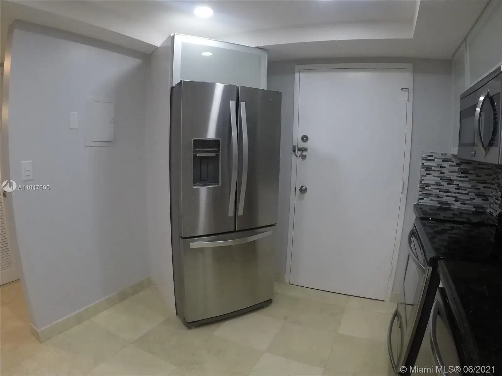 1351 NE Miami Gardens Dr # 704E, Miami FL 33179 photo 3