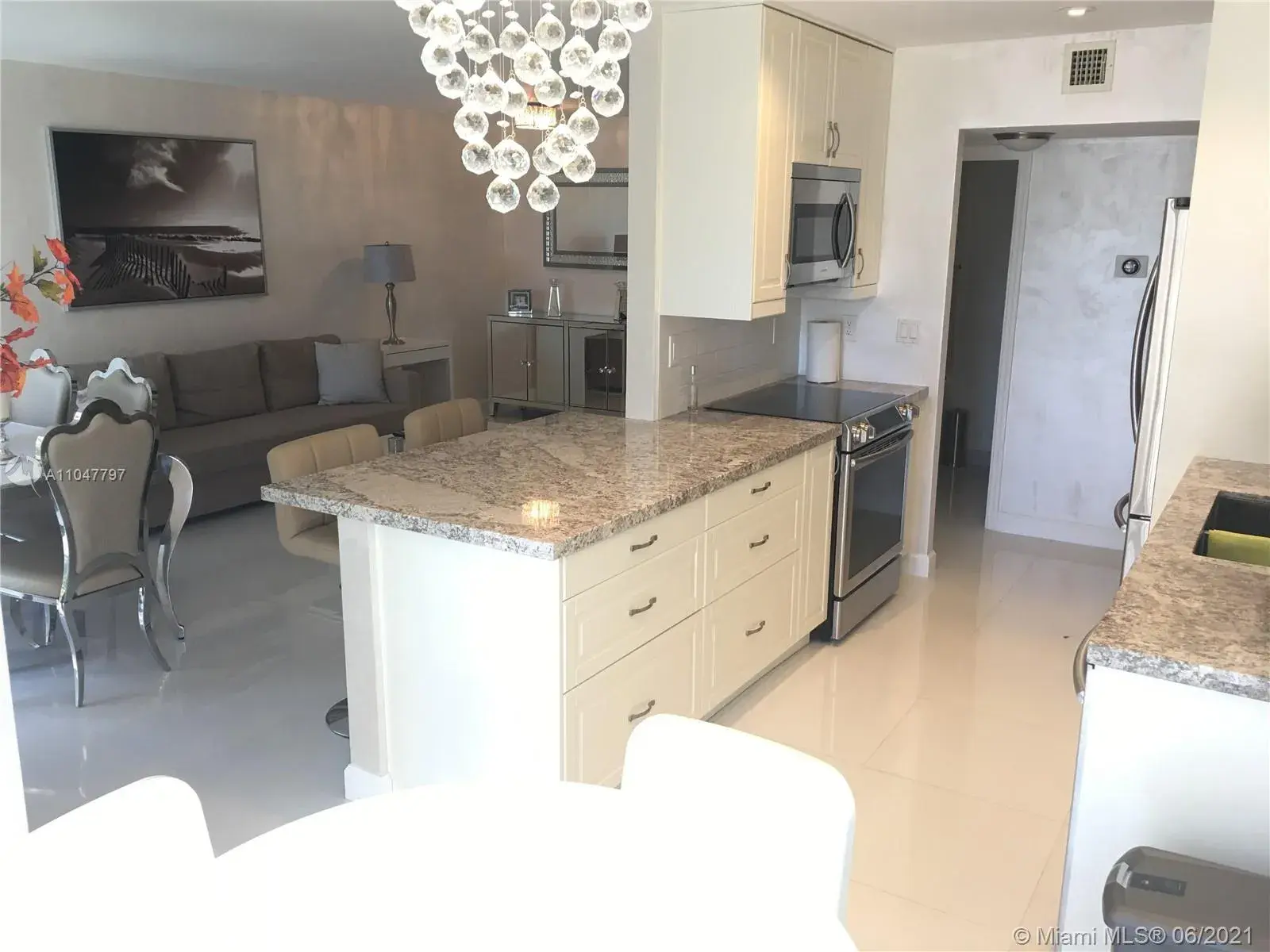 17620 Atlantic Blvd # 302, Sunny Isles Beach FL 33160