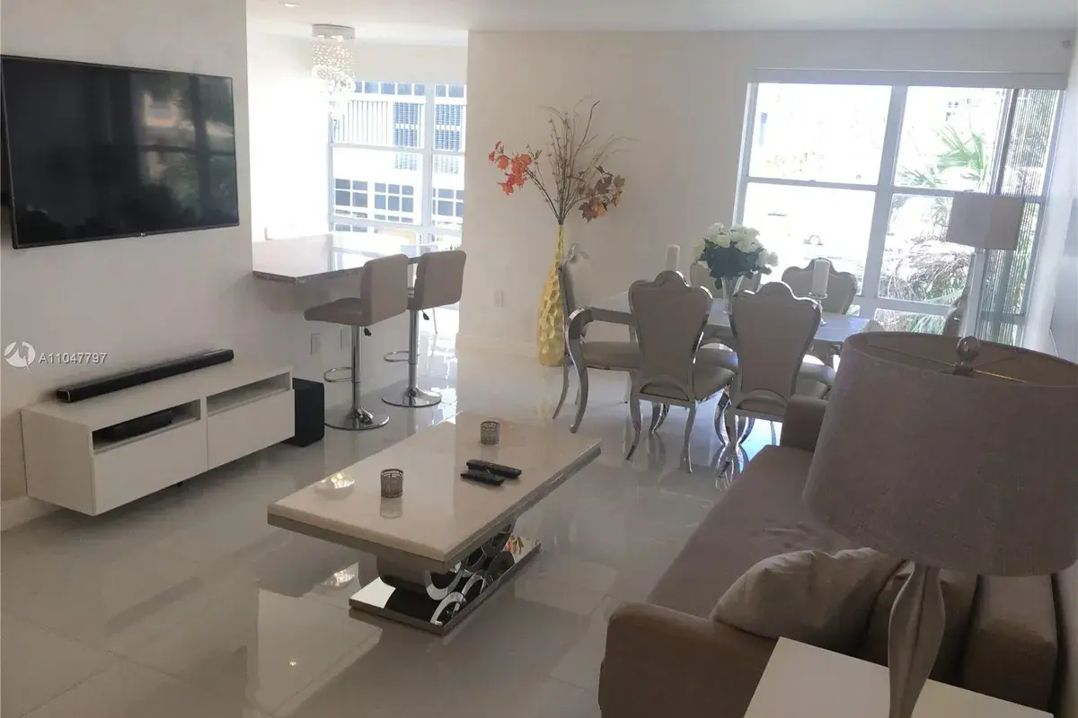 17620 Atlantic Blvd # 302, Sunny Isles Beach FL 33160