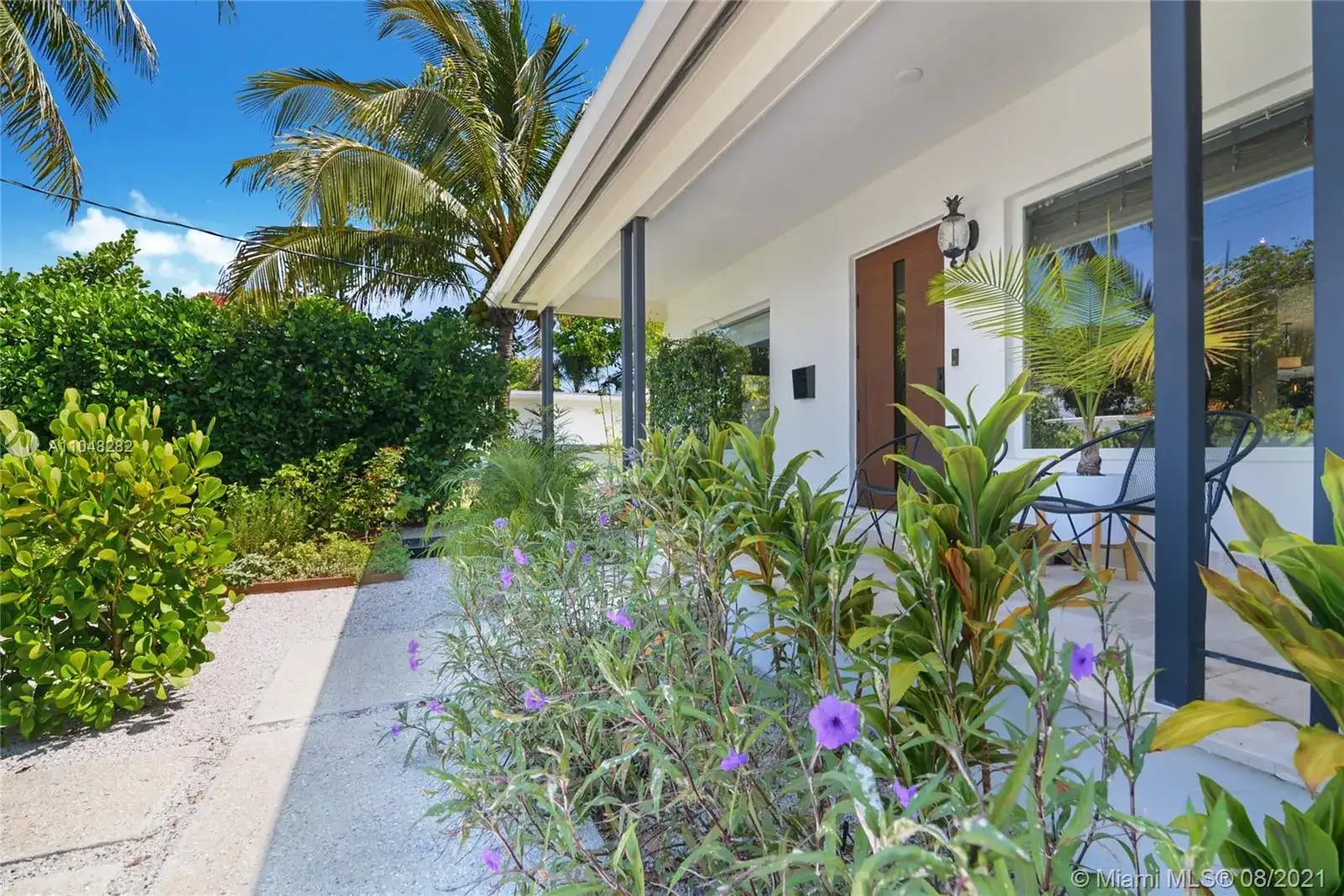 9065 Emerson Ave, Surfside FL 33154 photo 3