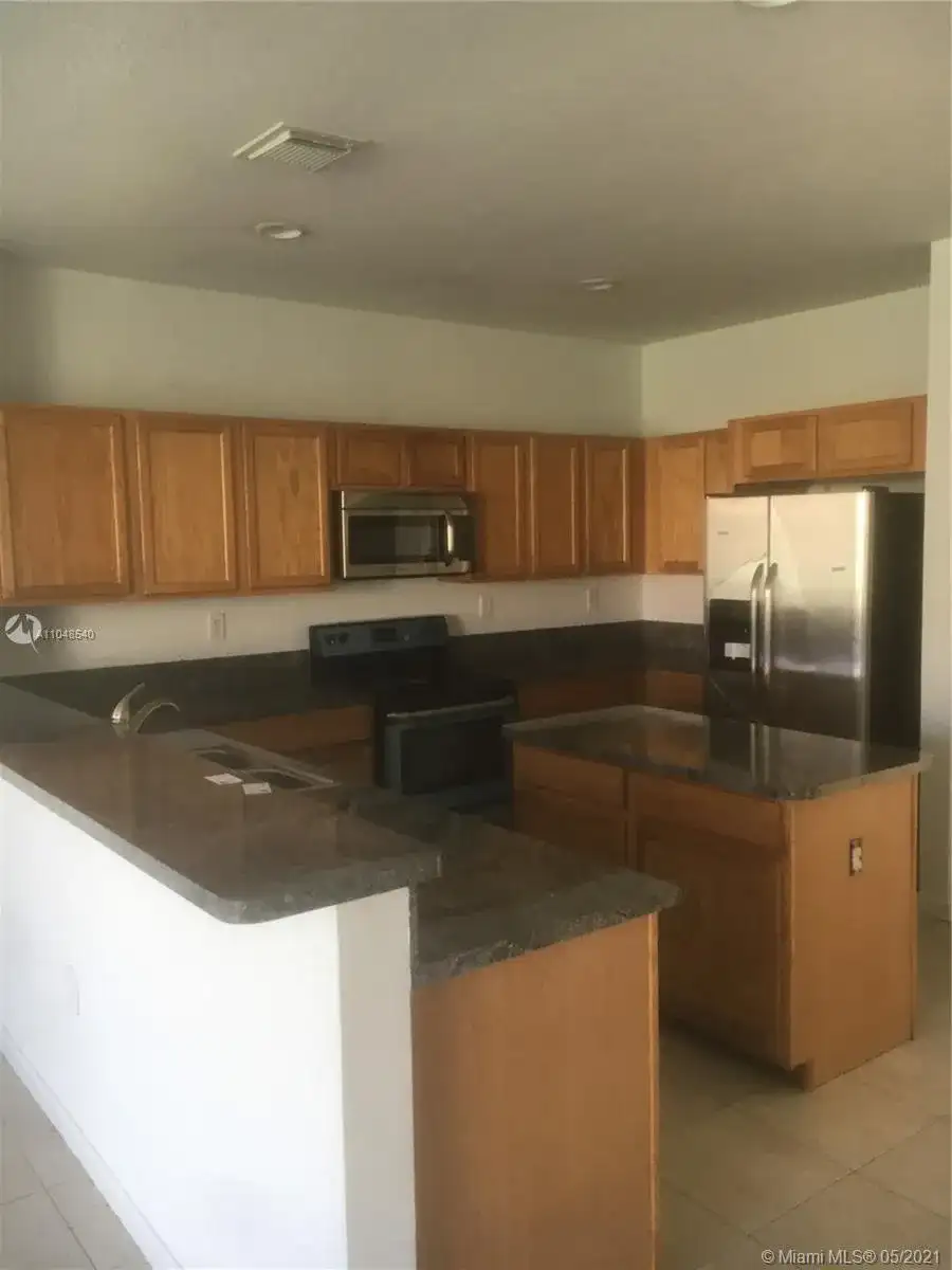 27411 SW 139th Pl, Homestead FL 33032 photo 4