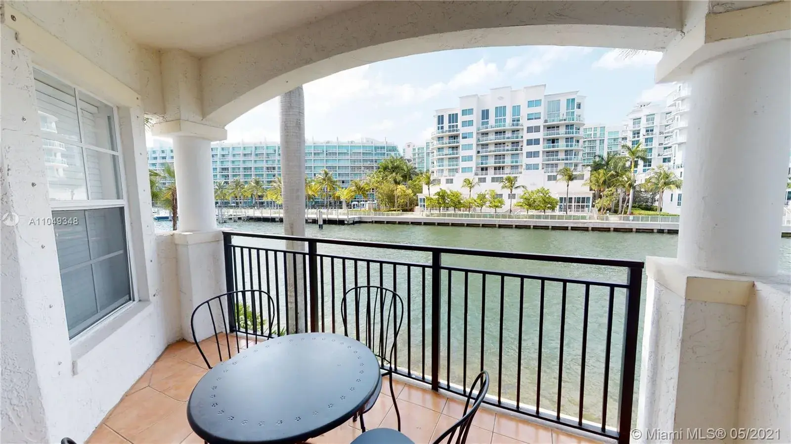 3135 NE 184th St # 2204, Aventura FL 33160