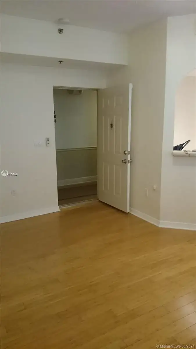 747 Michigan Ave # 101, Miami Beach FL 33139 photo 4