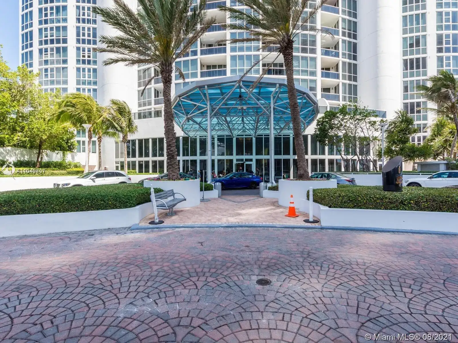 18201 Collins Ave # 1108, Sunny Isles Beach FL 33160 photo 2