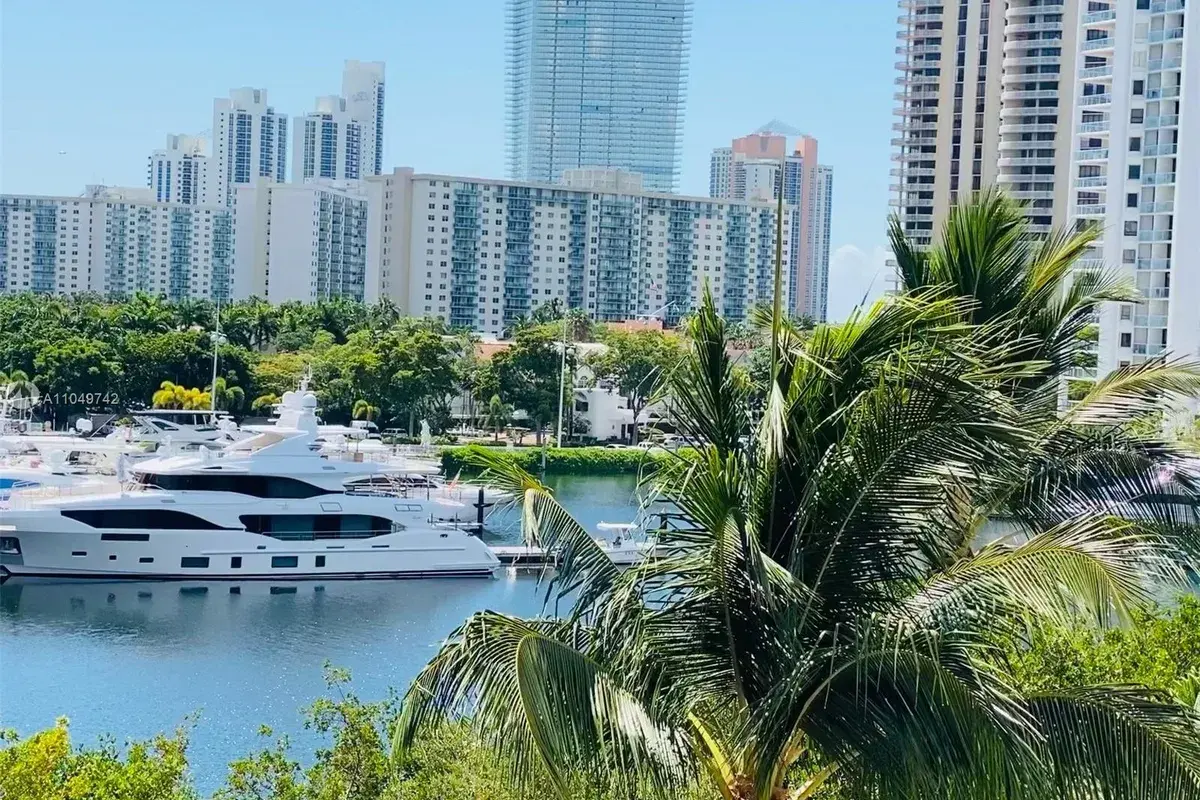 19801 E Country Club Dr # 4604, Aventura FL 33180