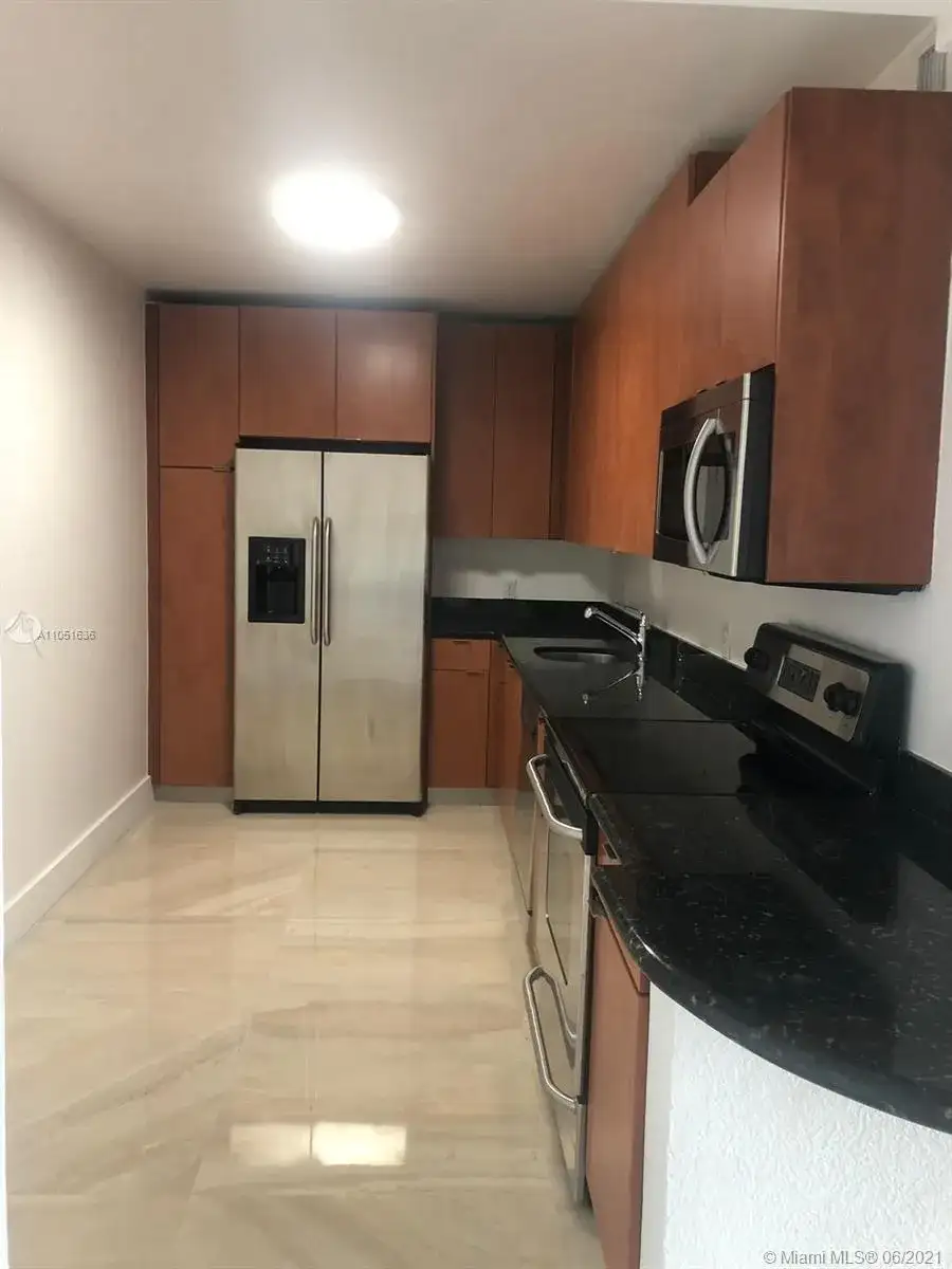 401 69th St # 711, Miami Beach FL 33141 photo 3