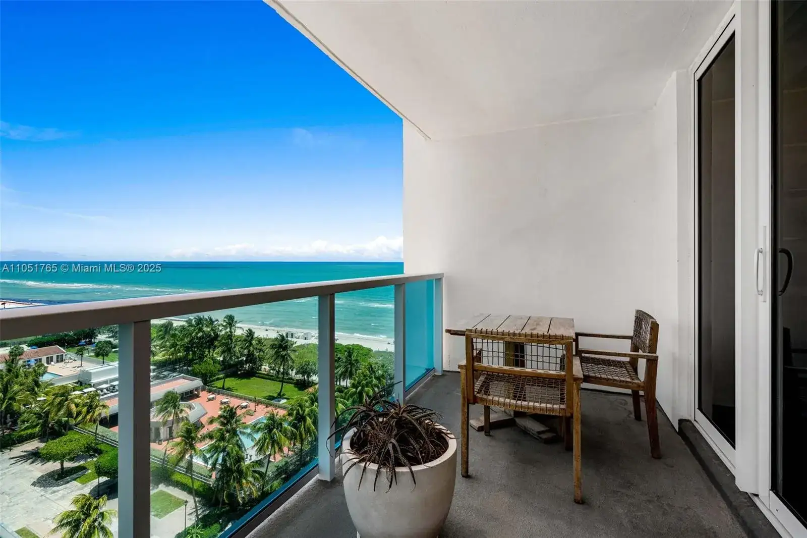 102 24th St # 1115, Miami Beach FL 33139 photo 2