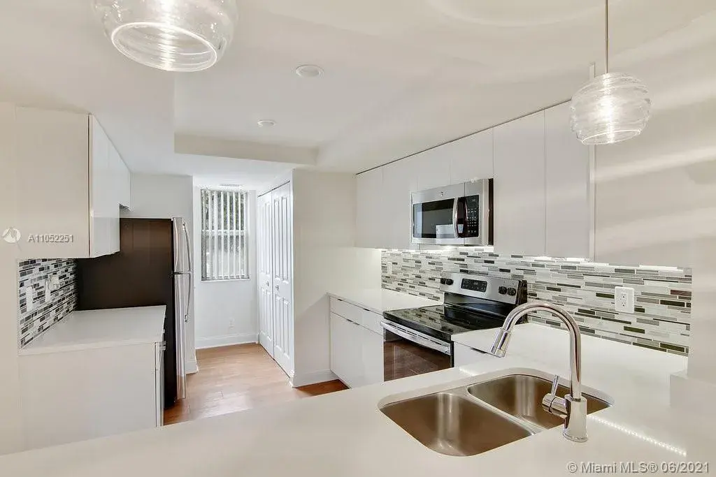 3605 NE 207th St # 3100, Aventura FL 33180