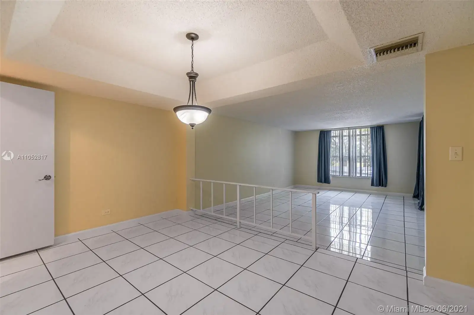 3660 Inverrary Dr # 2X, Lauderhill FL 33319 photo 5