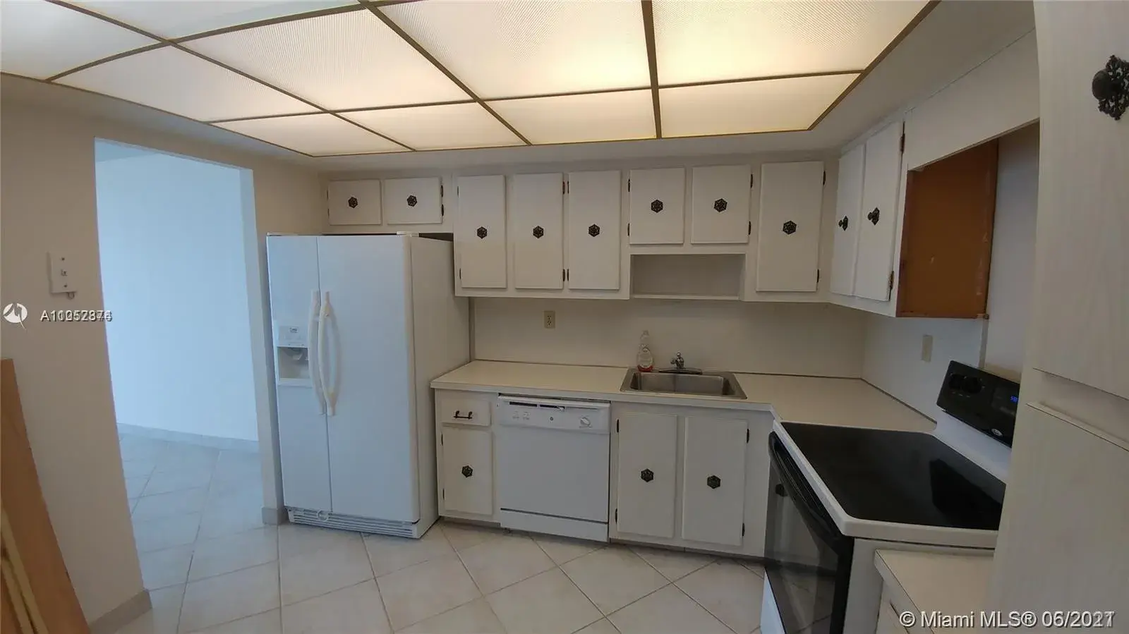18011 Biscayne Blvd # 803, Aventura FL 33160