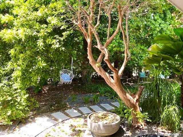 210 Greenwood Drive, Key Biscayne FL 33149