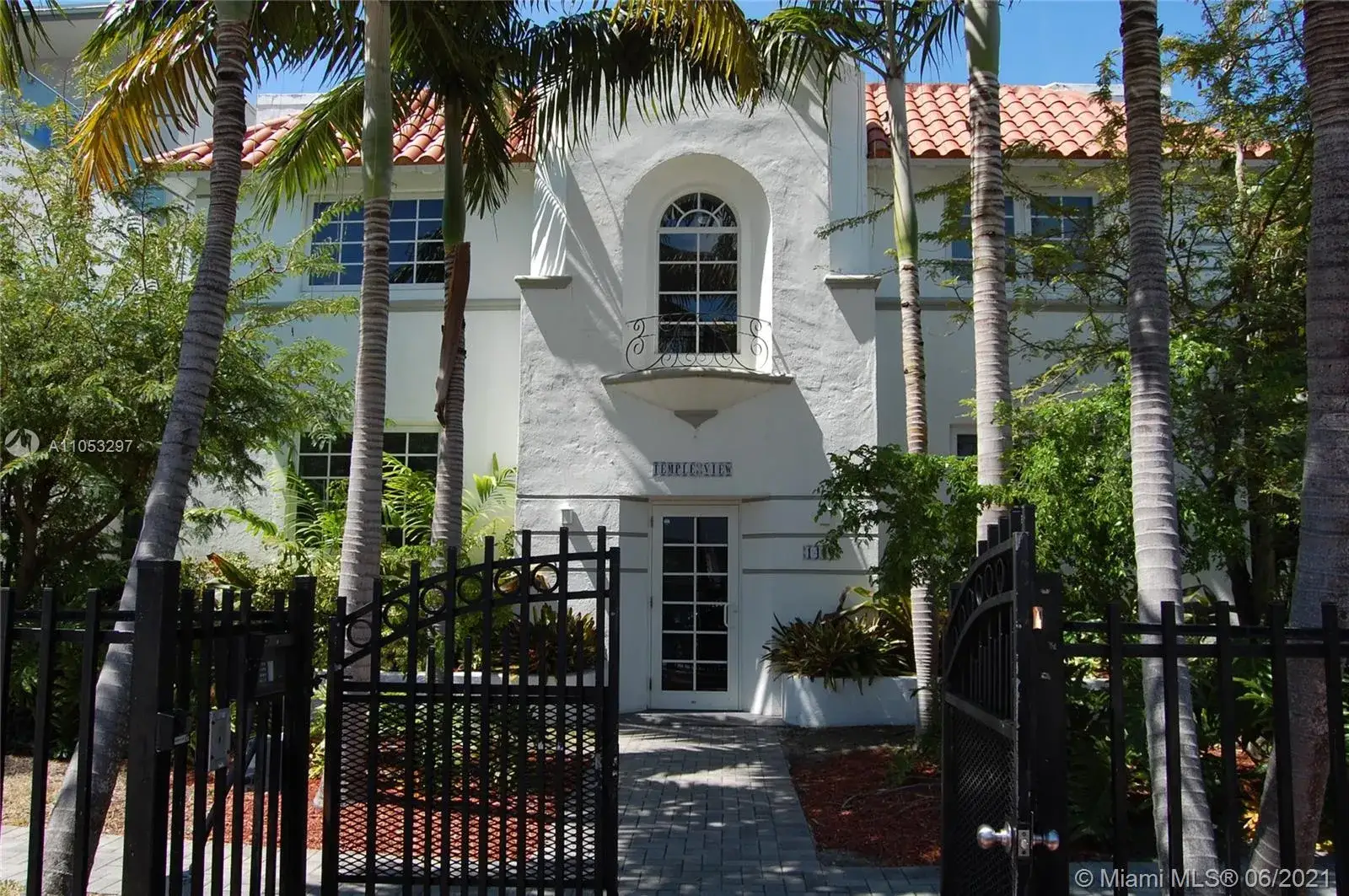 2 bedroom 2 bath Residential for sale at 1410 Euclid Ave # 1, Miami Beach FL 33139