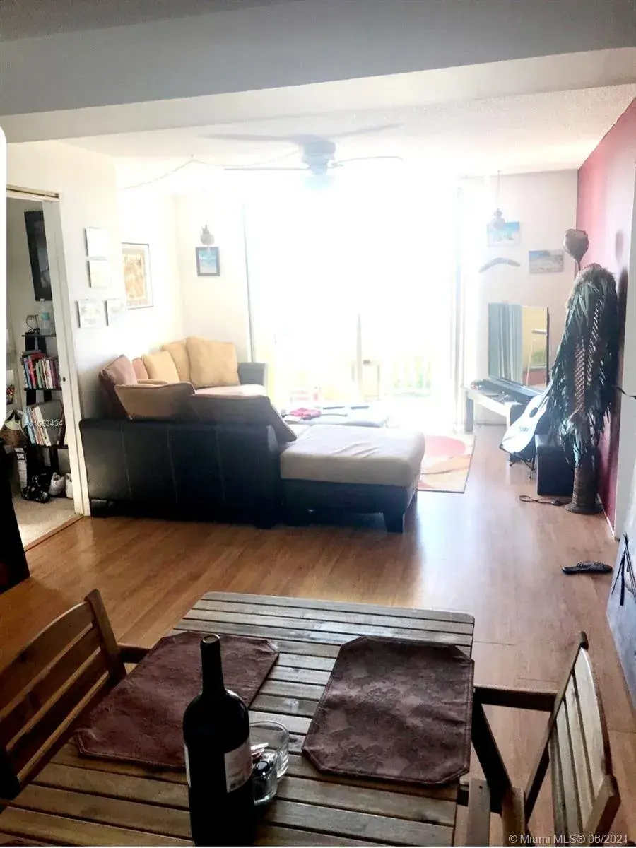 1990 Marseille Dr # 406, Miami Beach FL 33141