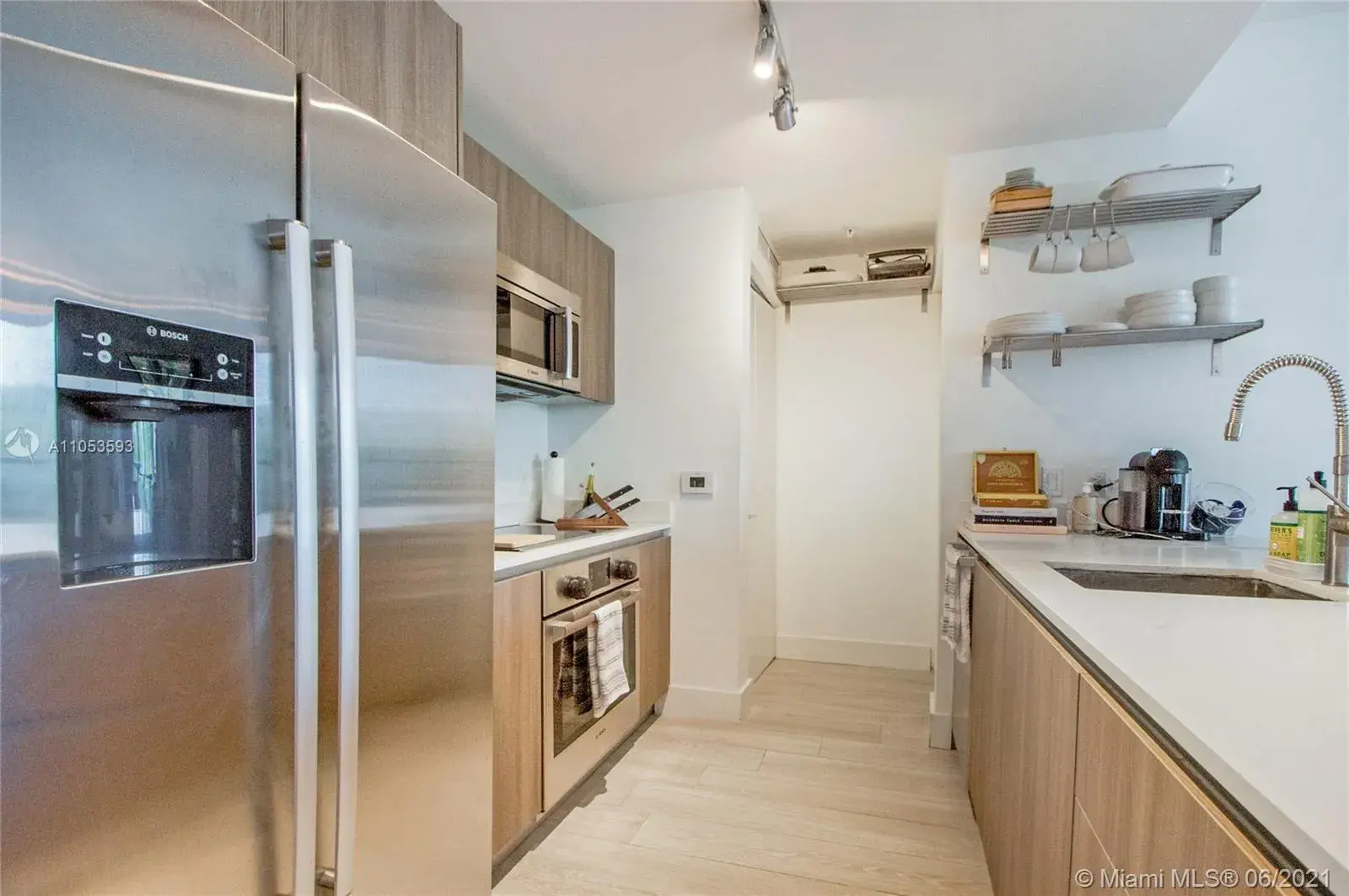 201 SW 17th Rd # 511, Miami FL 33129