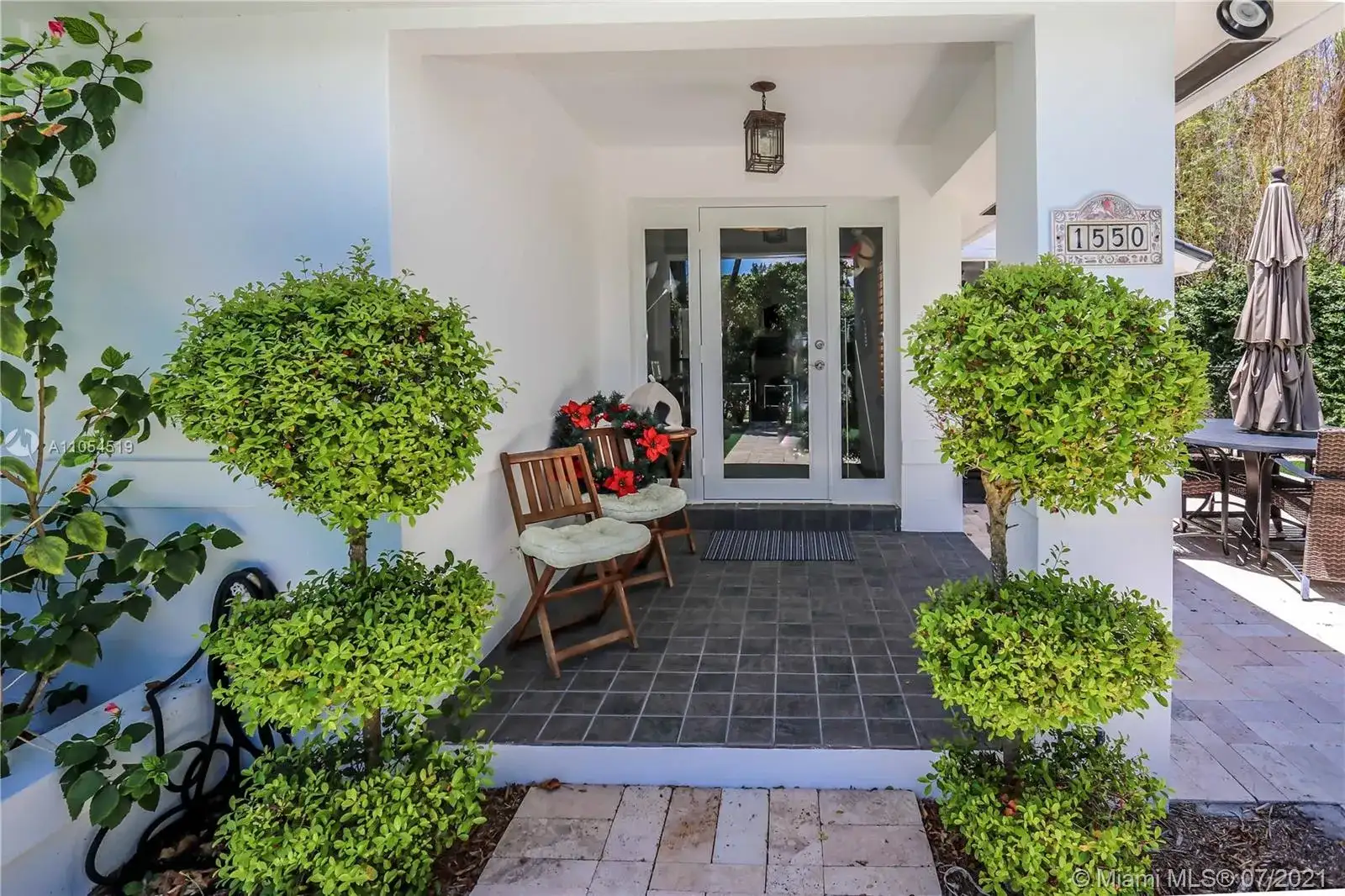 1550 Tyler St, Hollywood FL 33020 photo 2