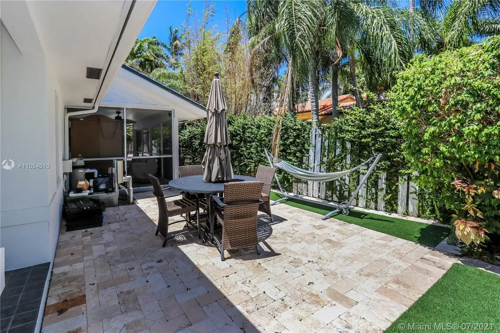1550 Tyler St, Hollywood FL 33020 photo 4