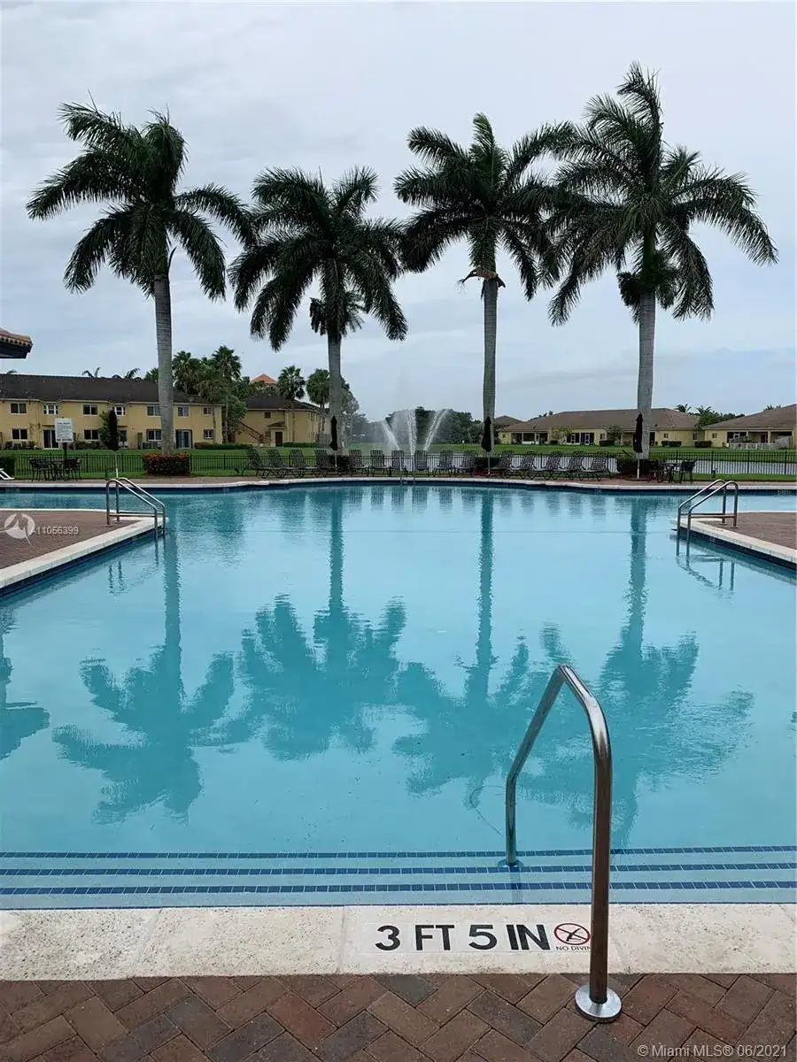 3395 NE 9th St # 101, Homestead FL 33033 photo 2