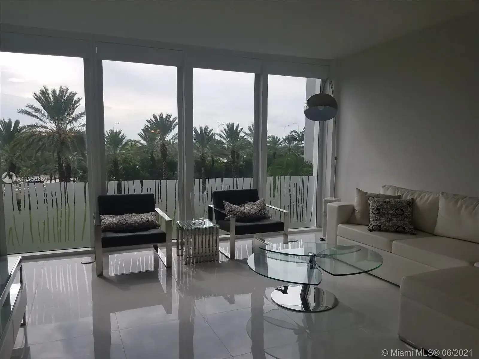 10275 Collins Ave # 326, Bal Harbour FL 33154 photo 3