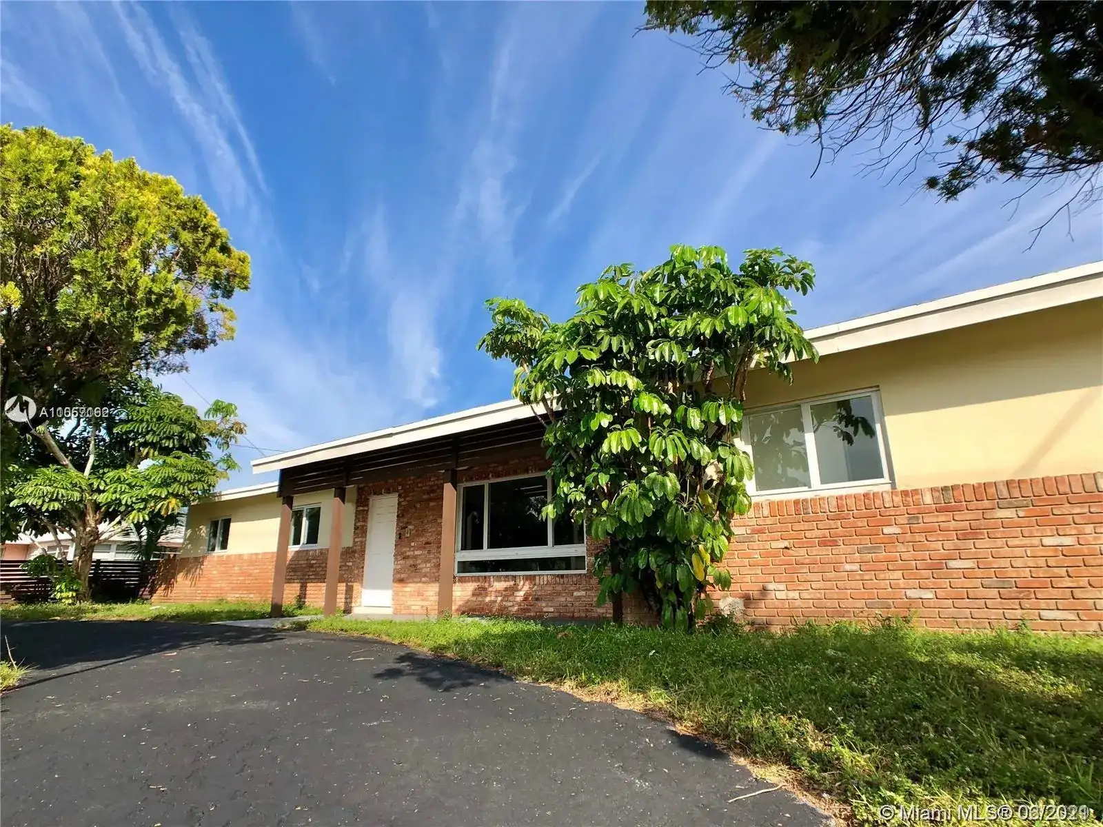 2900 NW 9th Ave, Wilton Manors FL 33311 photo 2