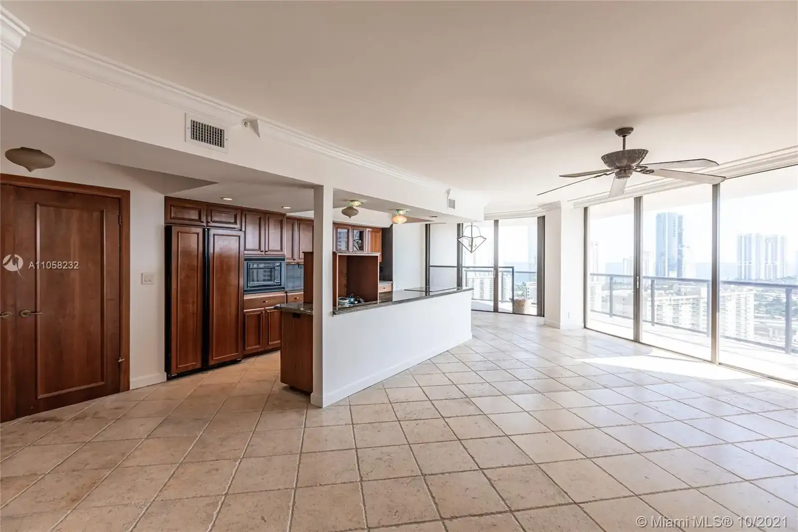 19667 Turnberry Way # 26B, Aventura FL 33180 photo 2