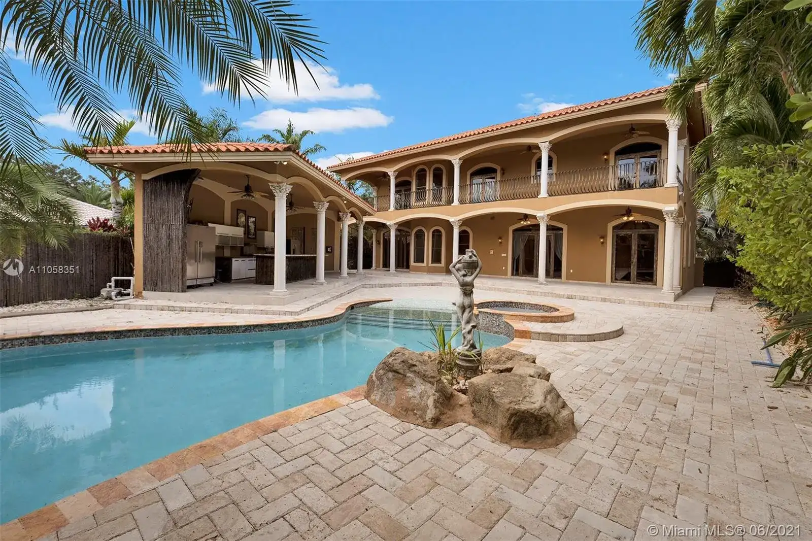 8200 NW 163rd St, Miami Lakes FL 33016 photo 5