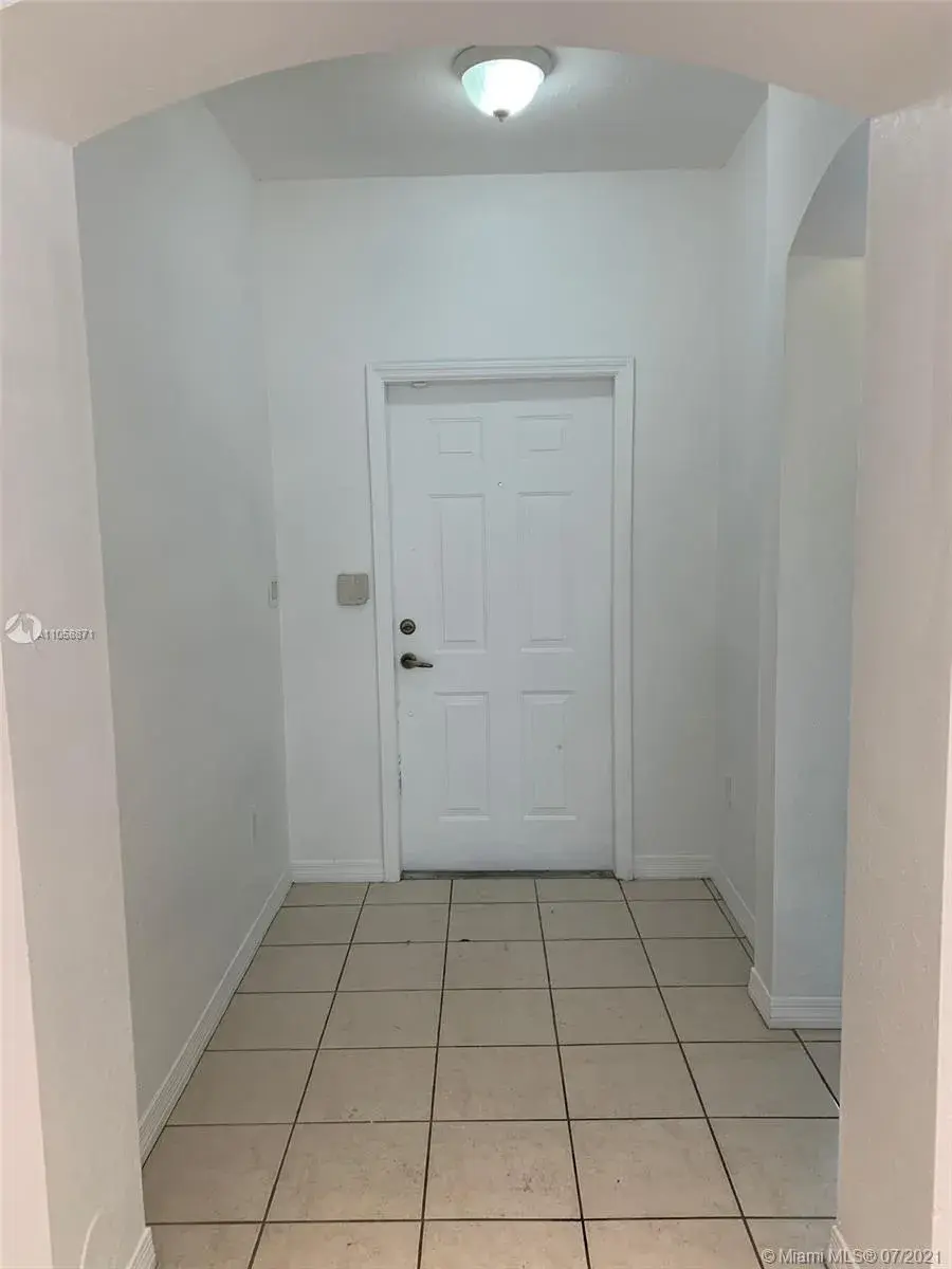 10764 NW 84th St # 25, Doral FL 33178