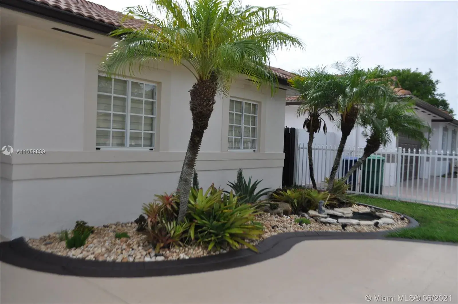 5224 SW 159th Ct, Miami FL 33185