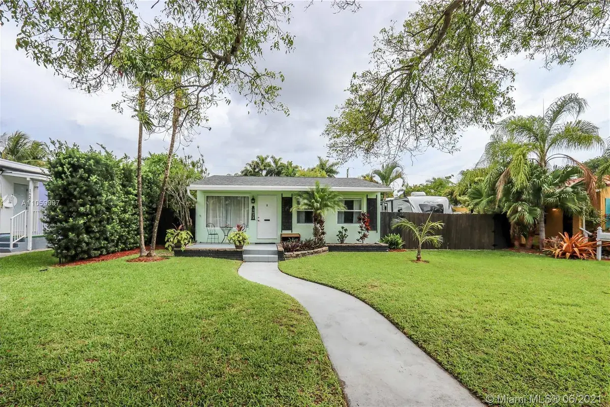 1623 Fletcher St, Hollywood FL 33020