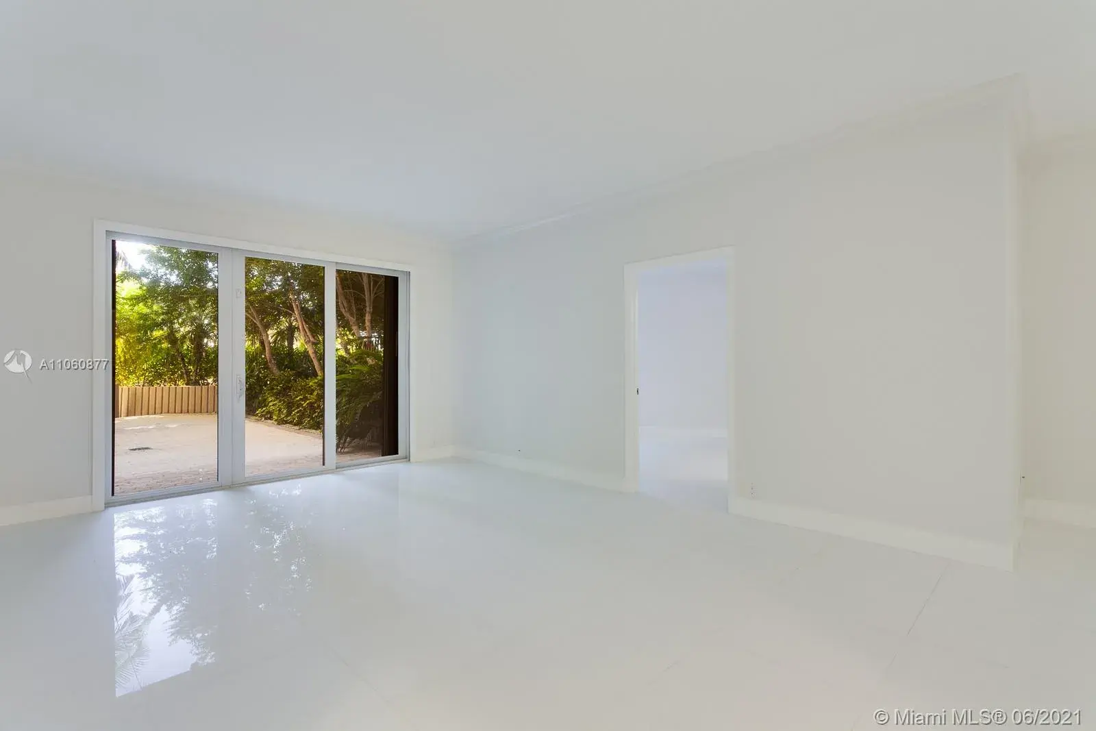 1121 Crandon Blvd # D106, Key Biscayne FL 33149