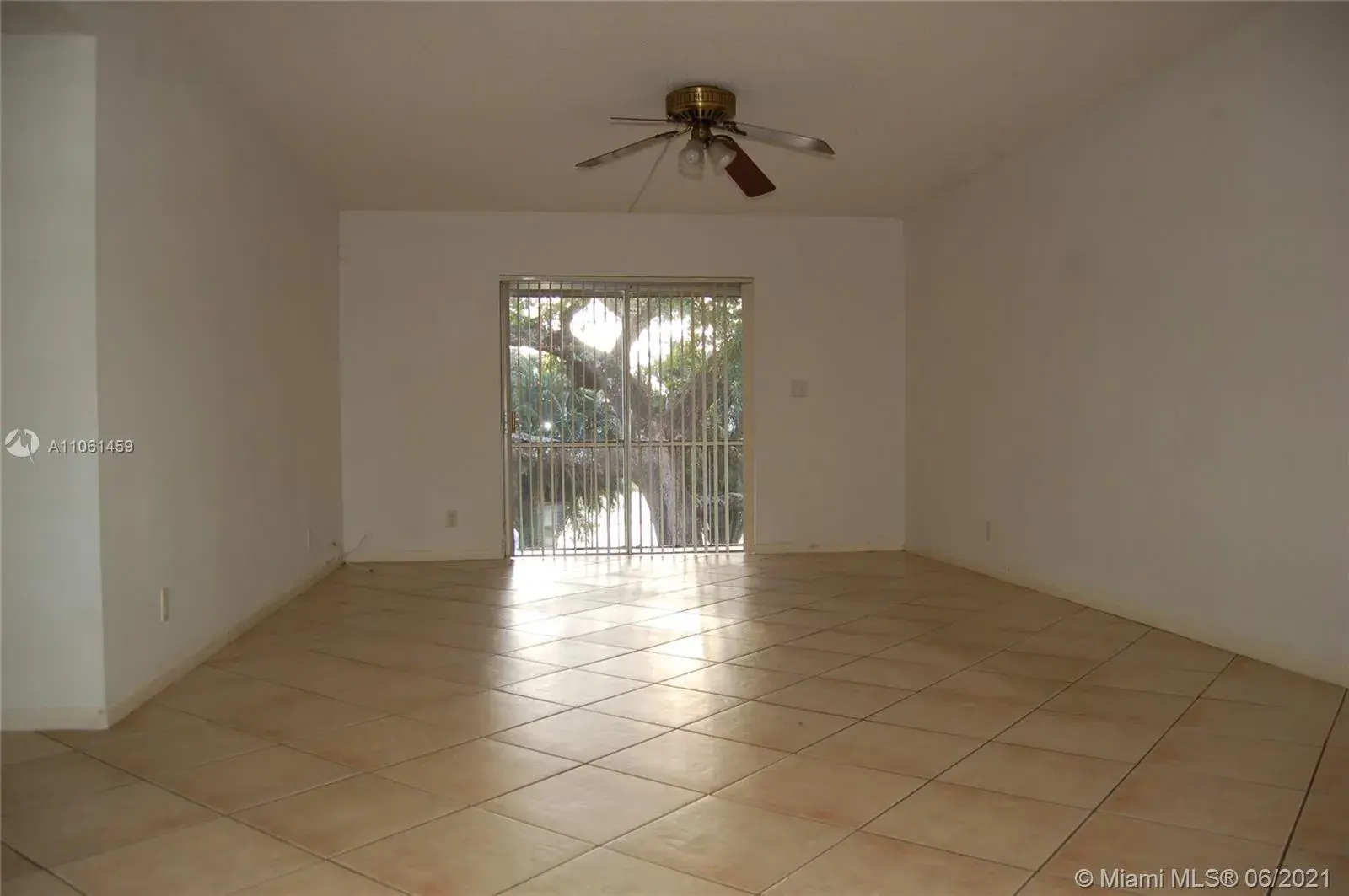 8524 Old Country Mnr # 107, Davie FL 33328