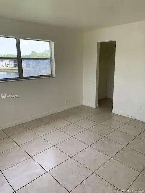 8040 N Colony Cir N # 201, Tamarac FL 33321 photo 4