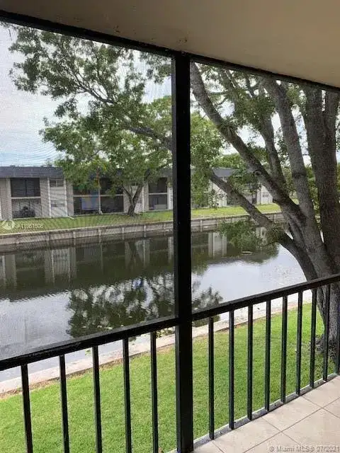 8040 N Colony Cir N # 201, Tamarac FL 33321 photo 5