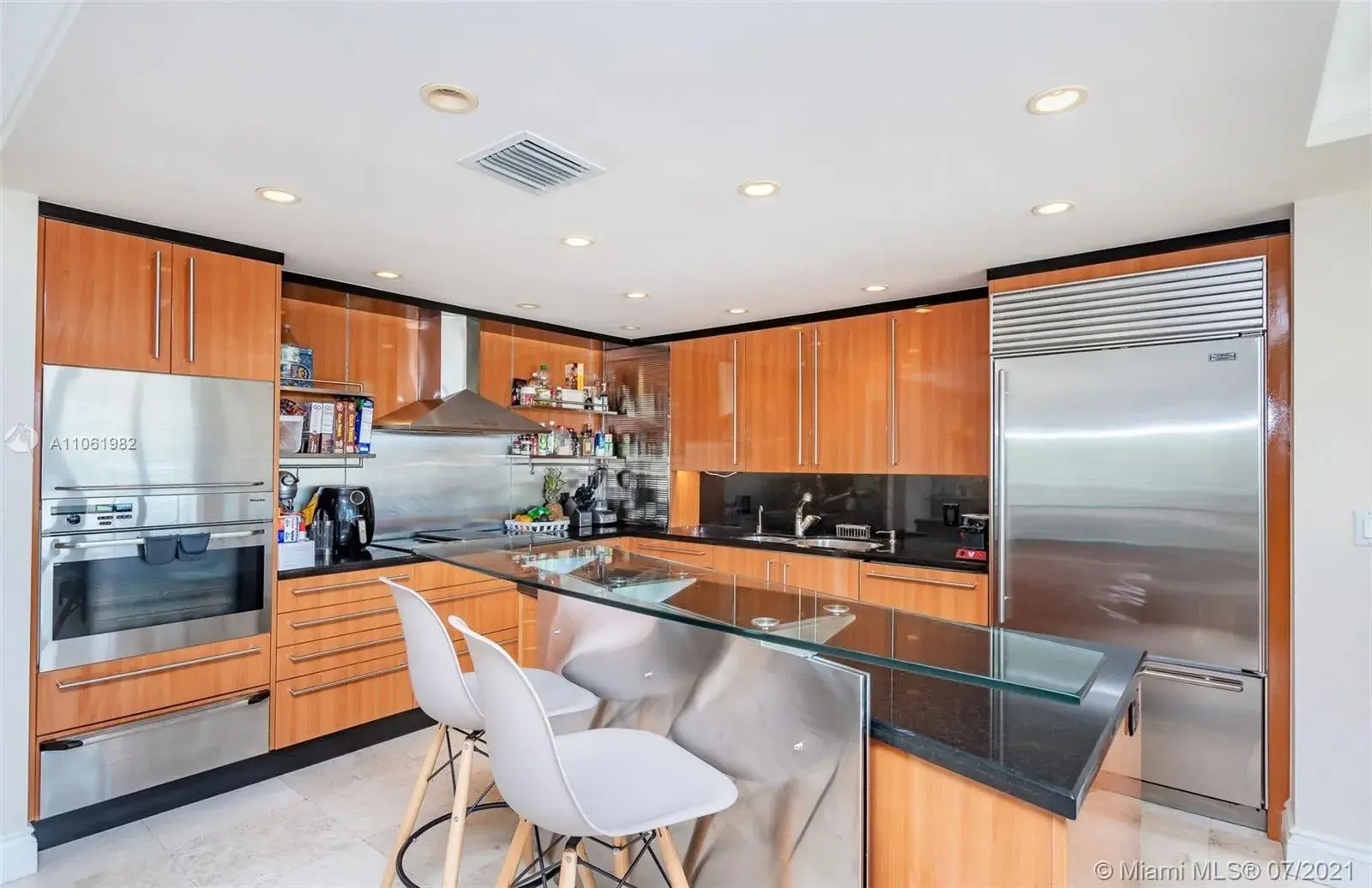 199 Ocean Lane Dr # 201, Key Biscayne FL 33149