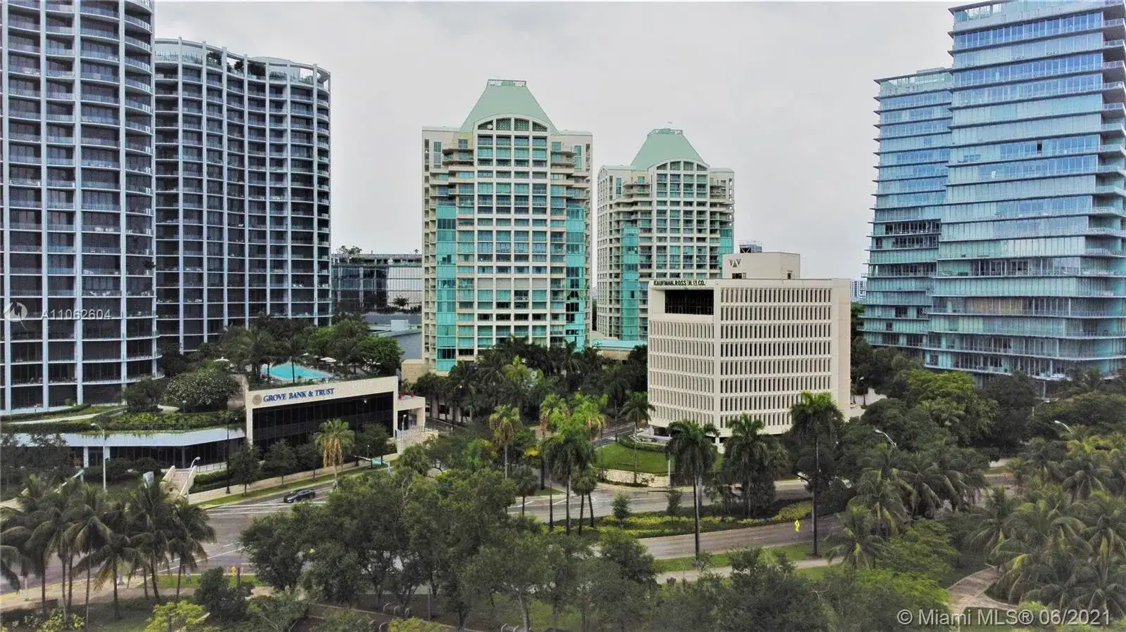 3400 SW 27th Ave # 2202, Miami FL 33133 photo 2
