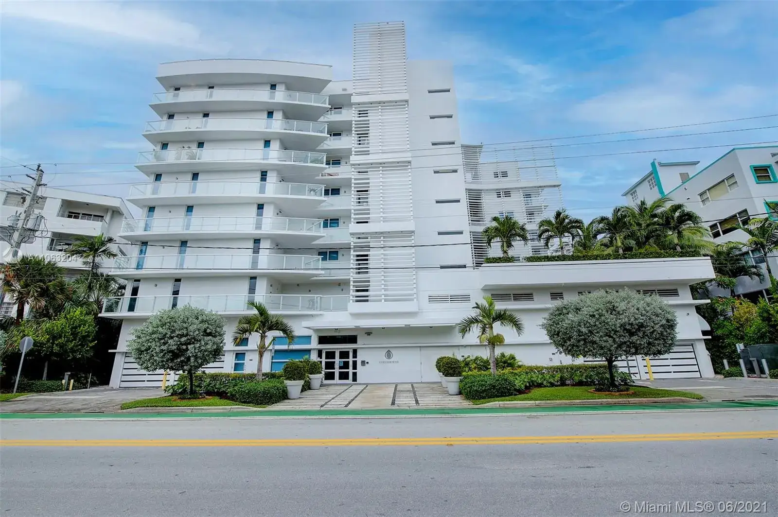 9821 E Bay Harbor Dr # 402, Bay Harbor Islands FL 33154