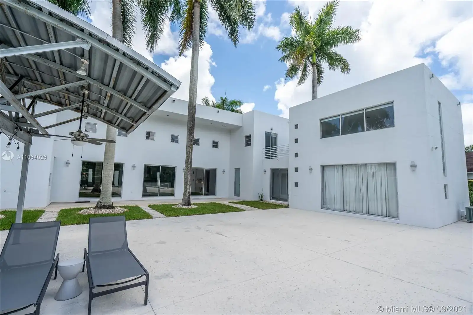 12624 SW 77th Ave, Pinecrest FL 33156 photo 4