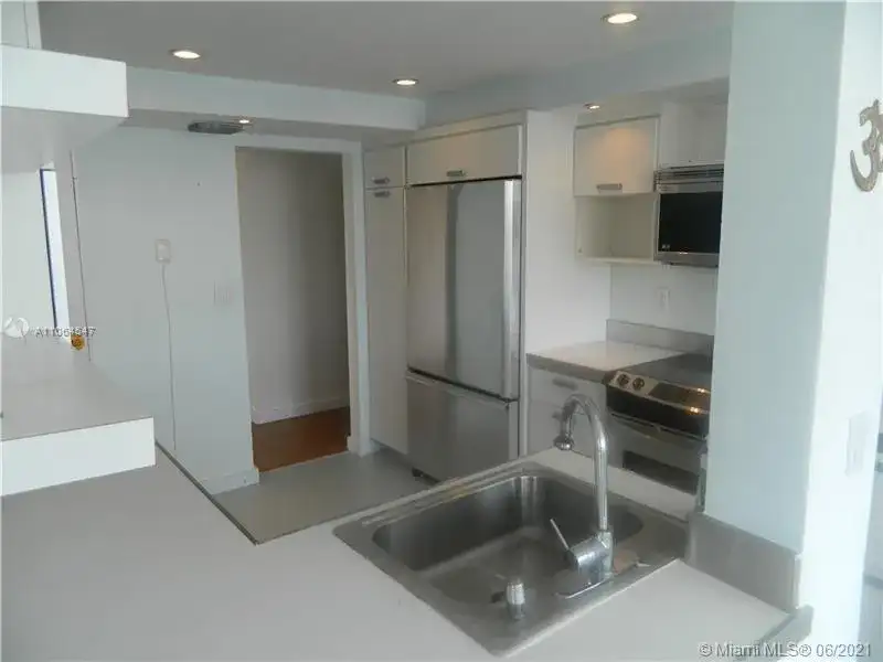 16570 NE 26th Ave # 5G, North Miami Beach FL 33160 photo 5