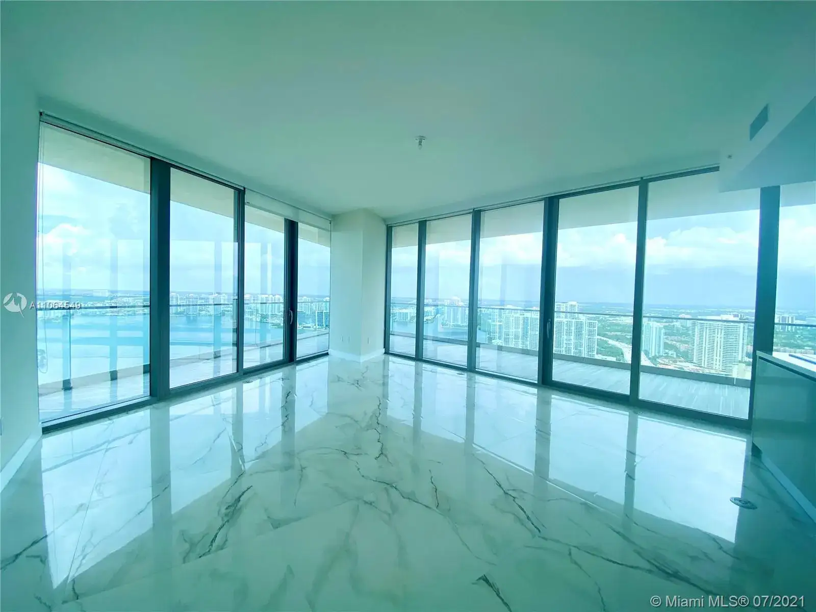 18975 Collins Ave # 3605, Sunny Isles Beach FL 33160